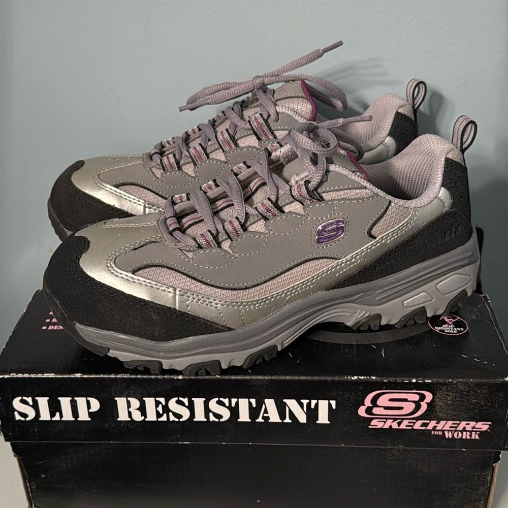 SKECHERS D’LITE SLIP RESISTANT COMPOSITE FOR WORK SHOES SIZE 7